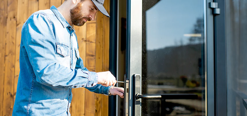 Frameless Glass Storefront Door Locks Replacement in Merced, CA